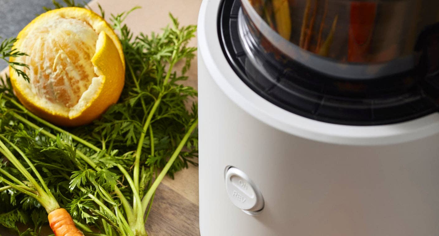 Low Pulp - H320 Cold Press Juicer: Matte Black