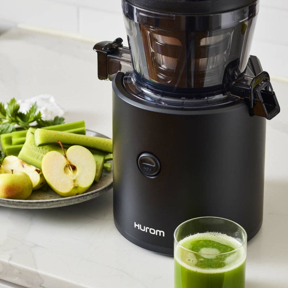 Low Pulp - H320 Cold Press Juicer: Matte Black