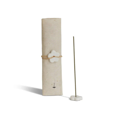 Hinoki Japanese Incense Stick Set – 30 Sticks with Ceramic Holder