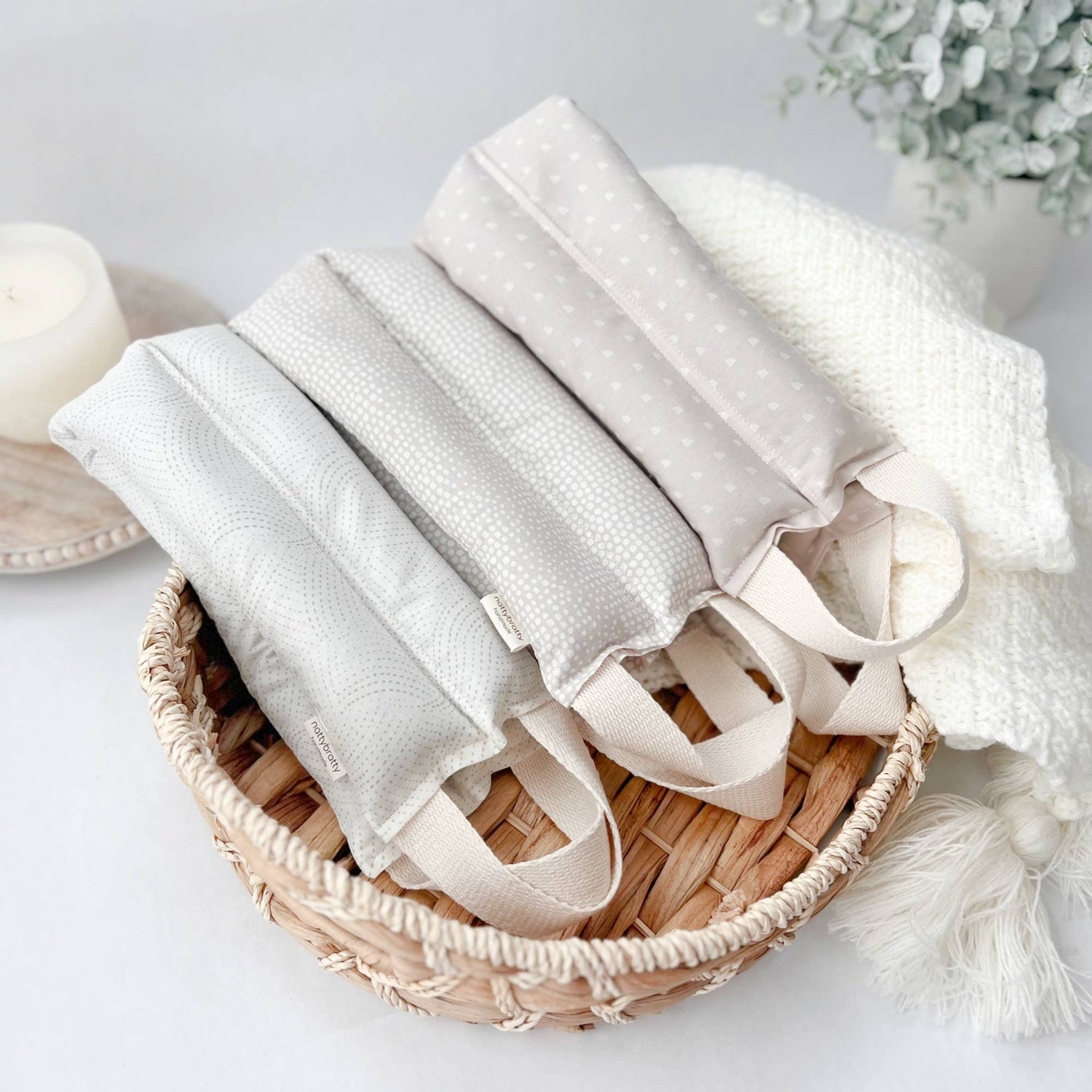 Hot/Cold Therapy Pack - Fresh Neutrals Collection: Curves / Add Handles : w/Lavender